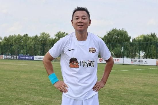 钱都让叶辰捐了希望工程了，自己拿啥买家电啊？。